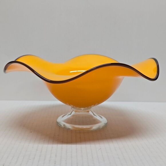 Vintage Teleflora Orange Handblown Art Glass  Ruffle Wave Footed Fruit Bowl - Picture 4 of 8